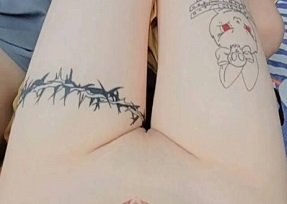 phim sex loạn luân mẹ con vn Vy Trần mặc đồ bó lên cơn nứng lồn